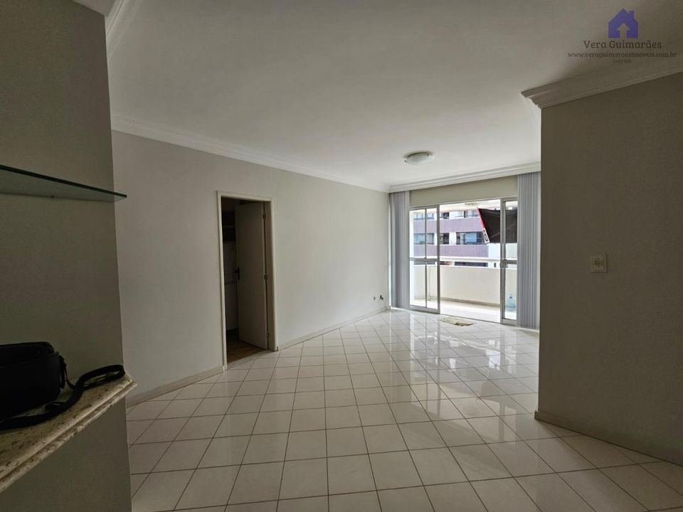 Apartamento - Caminho das árvores