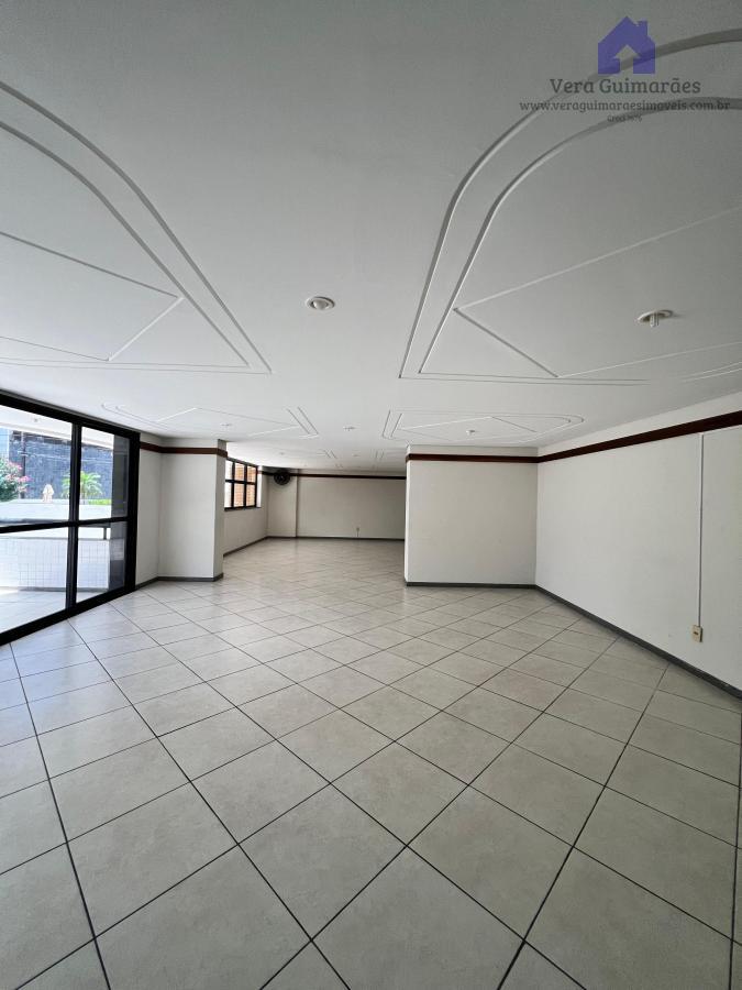Apartamento - Caminho das árvores
